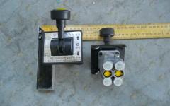 Кран подъема кузова (4 выхода) HOWO CKHY0014