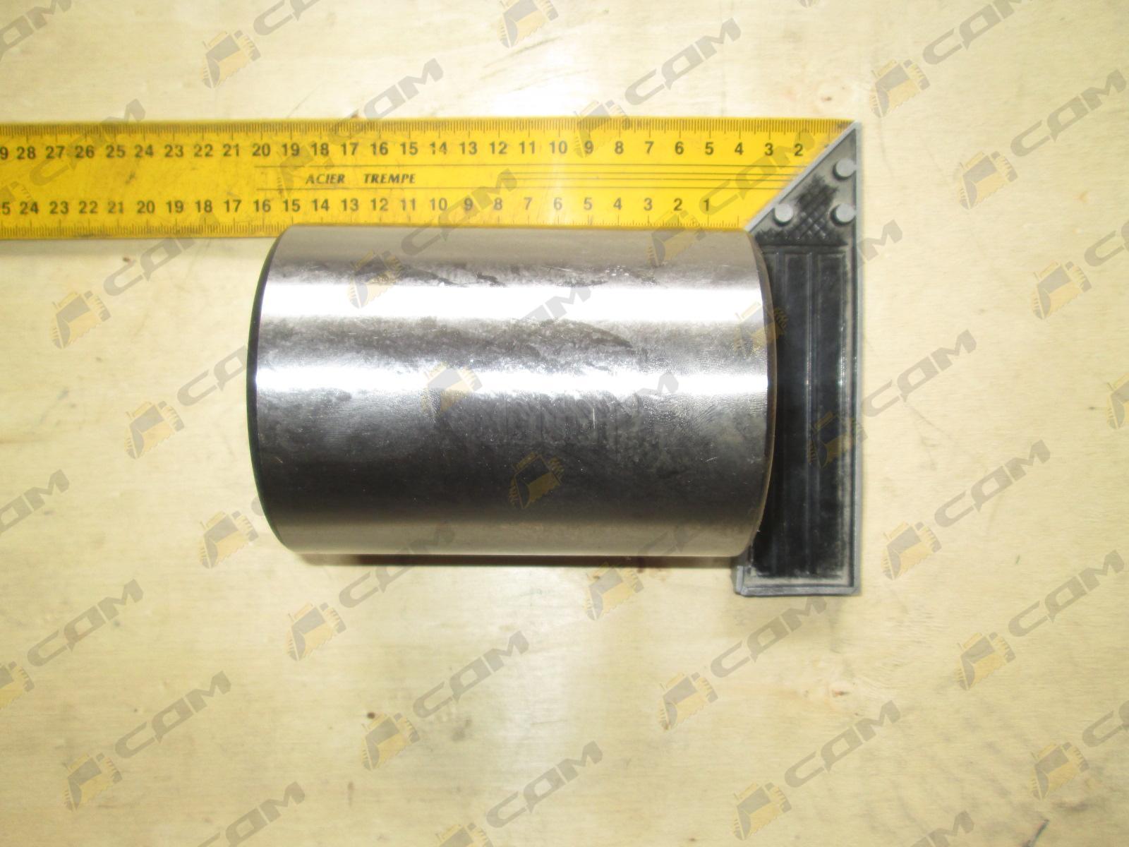 Втулка крепления ковша нижняя 95х75х130 CDM860 CDM860.11-005